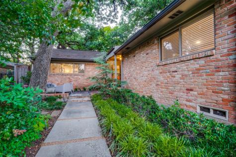 1513 Cedar Hill Avenue Dallas TX 75208