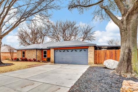 7301 Windcrest Lane North Richland Hills TX 76182