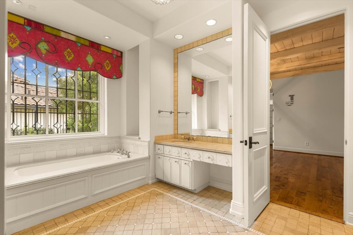 4573 Cascades Shoreline Drive Tyler TX 75709
