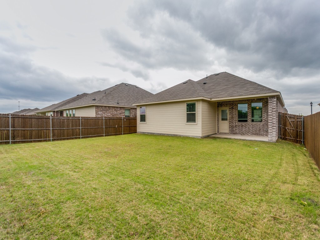 416 Ardsley Lane Princeton TX 75407