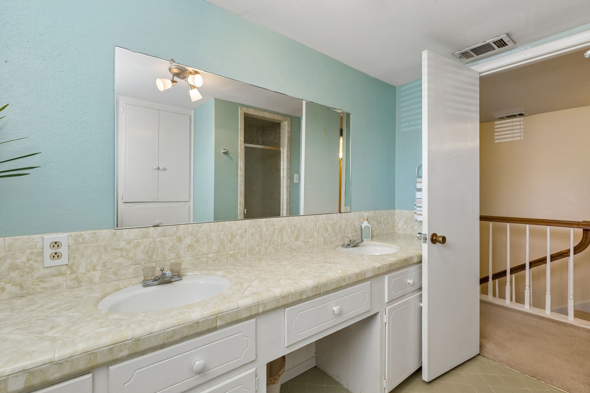 13530 Far Hills Lane Dallas TX 75240