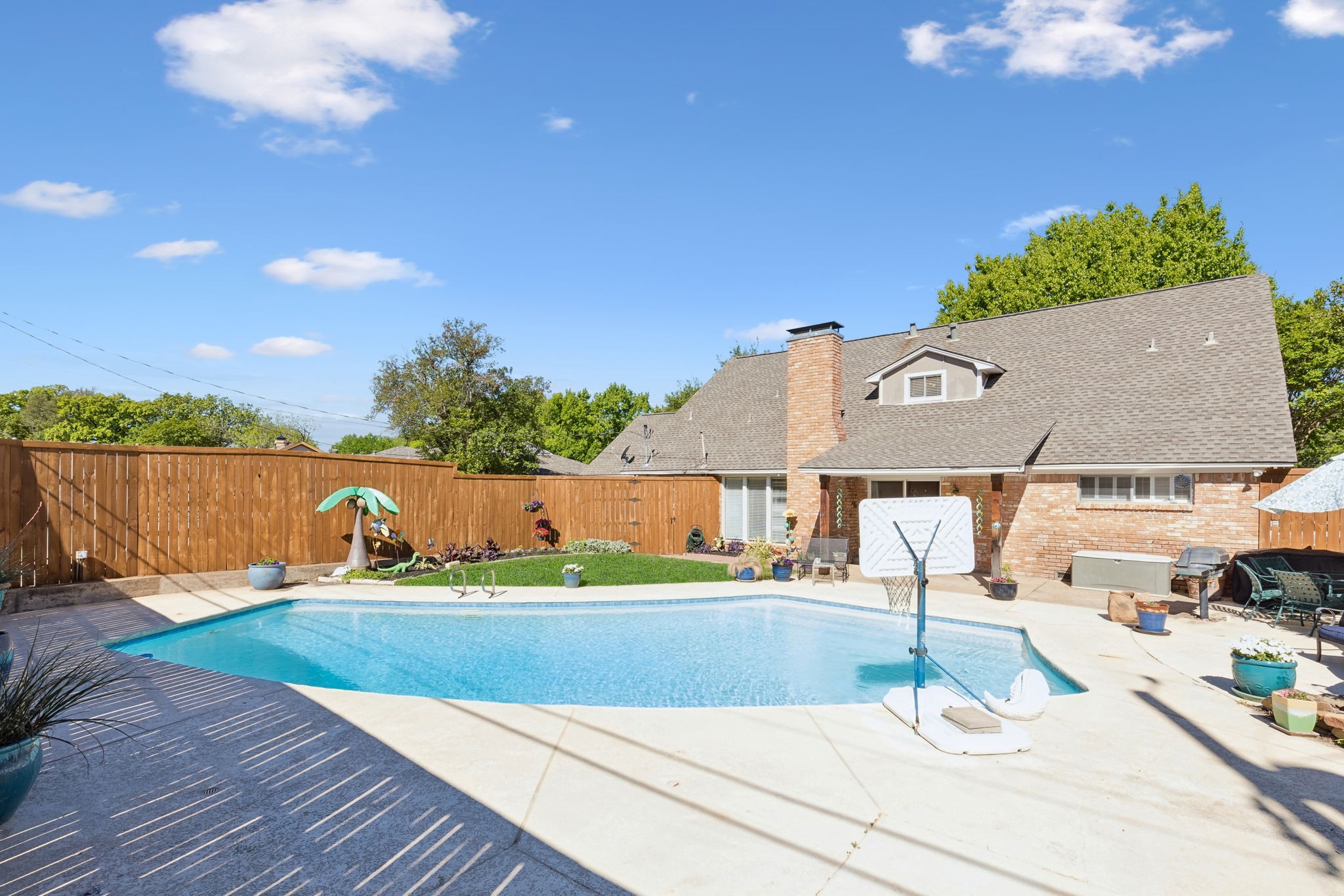 13530 Far Hills Lane Dallas TX 75240