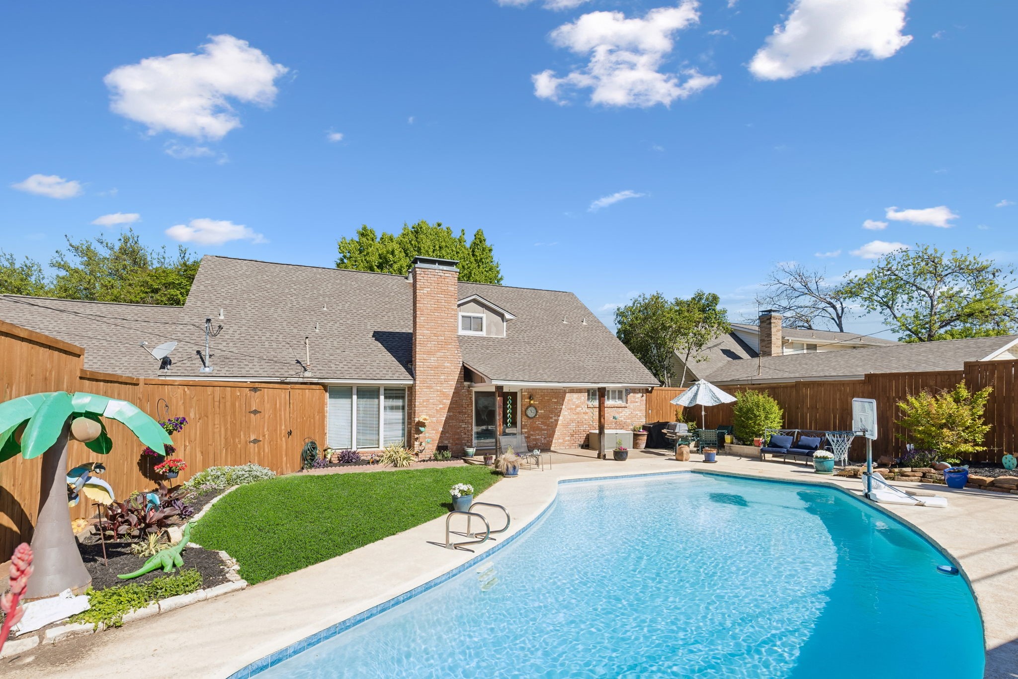 13530 Far Hills Lane Dallas TX 75240