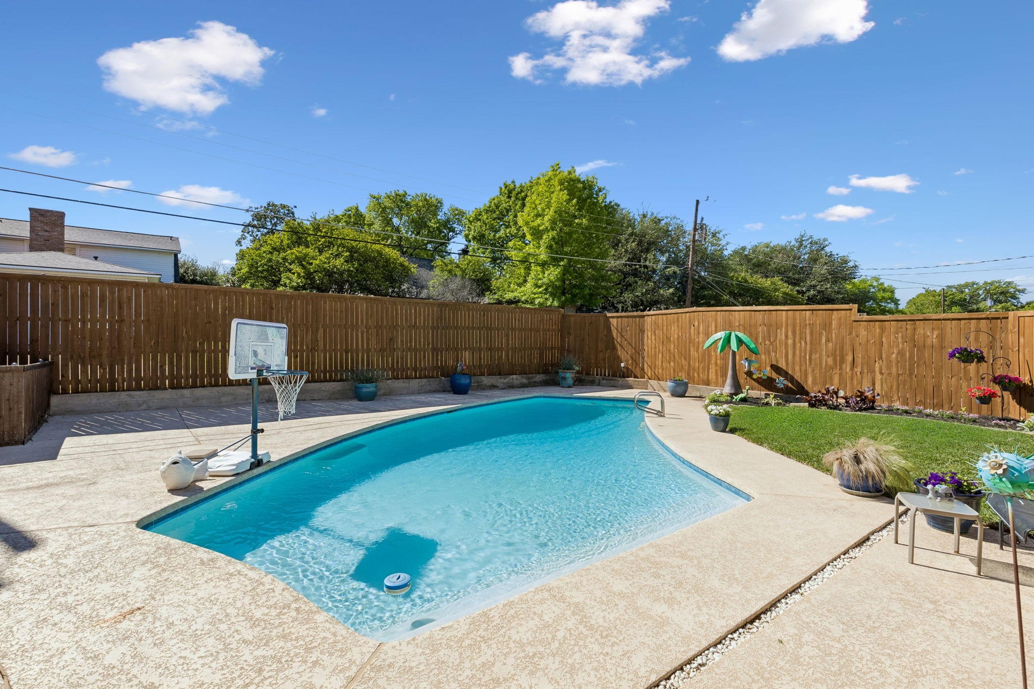 13530 Far Hills Lane Dallas TX 75240