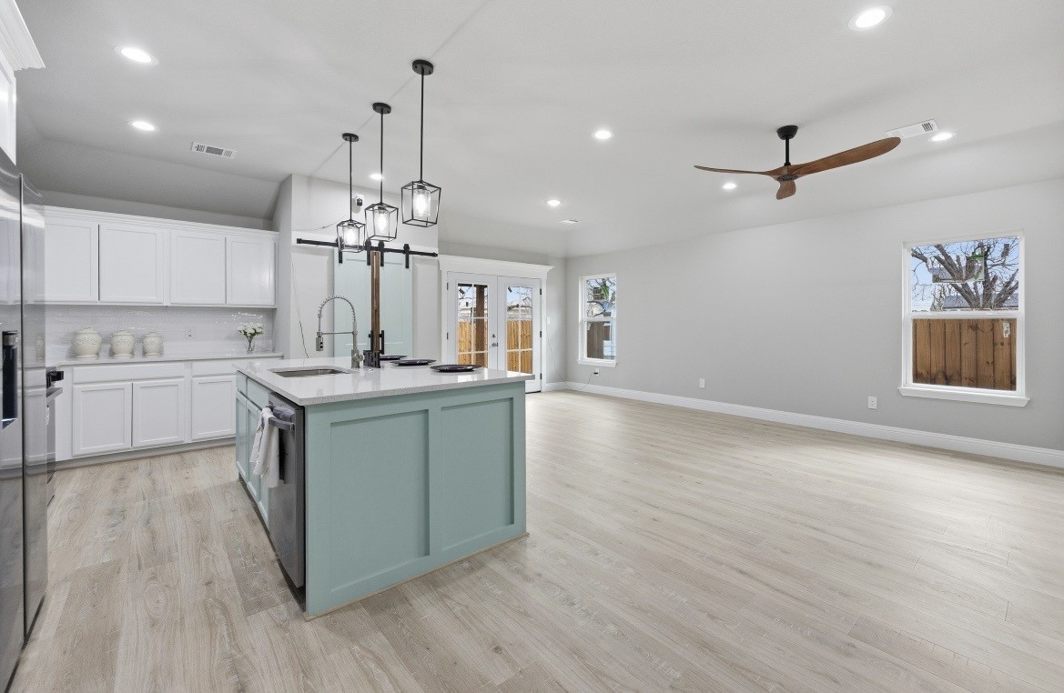 2612 Mission Fort Worth TX 76109