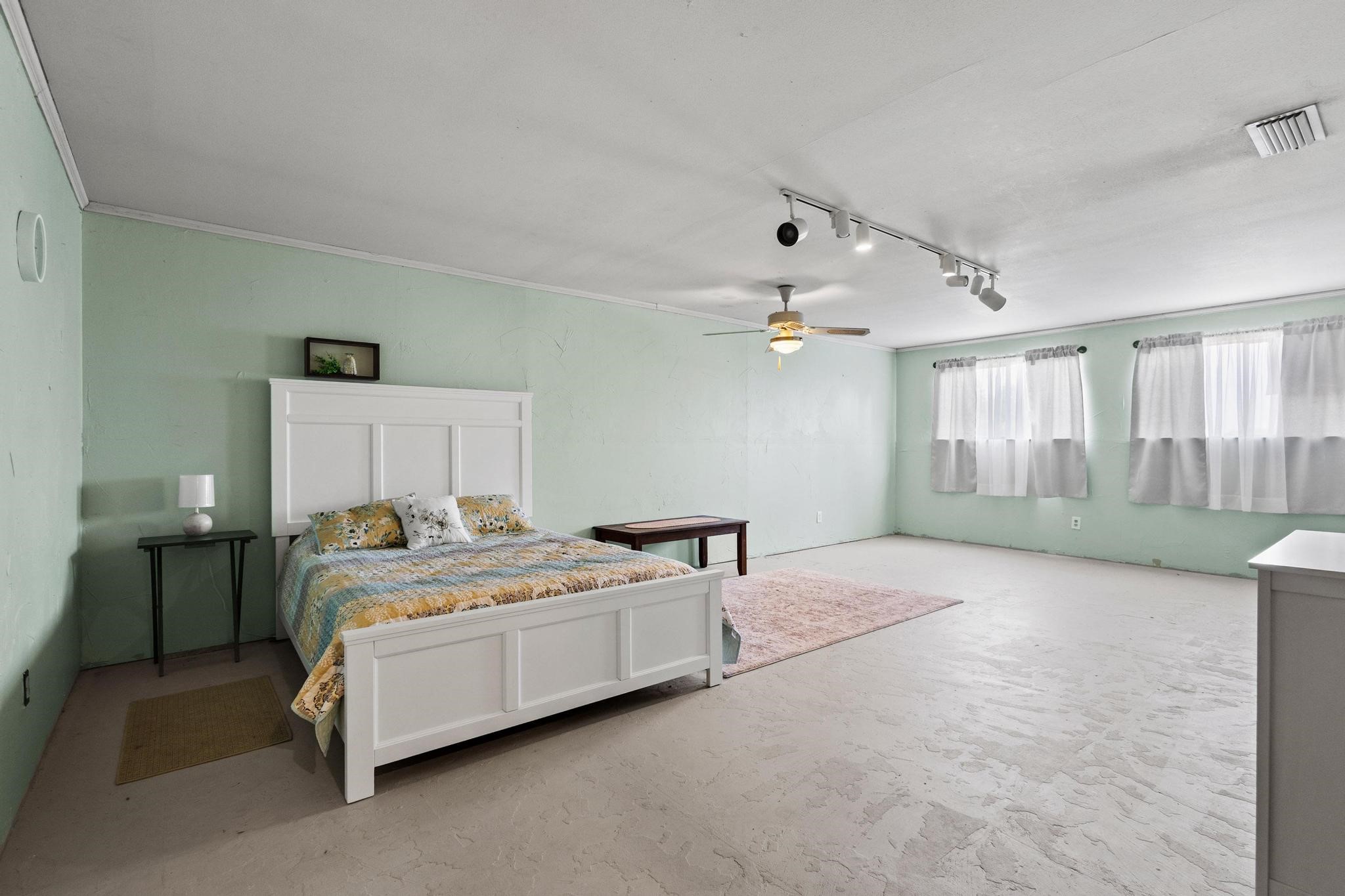 302 W Main Street Honey Grove TX 75446
