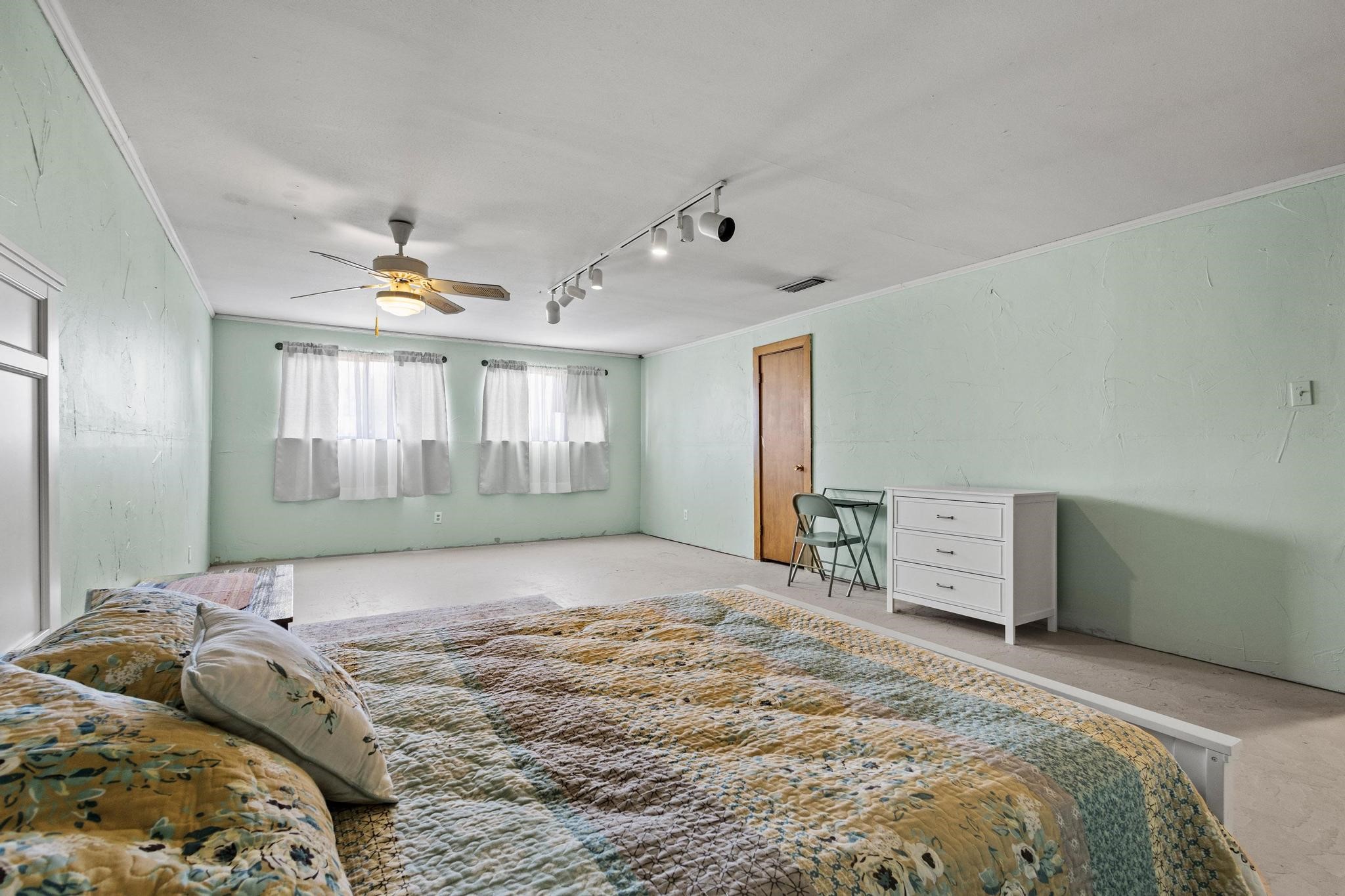 302 W Main Street Honey Grove TX 75446