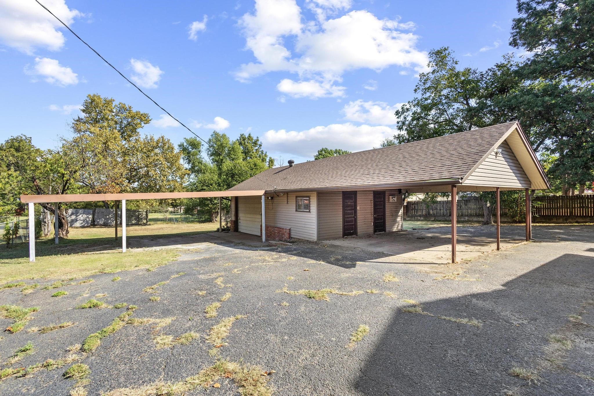 302 W Main Street Honey Grove TX 75446