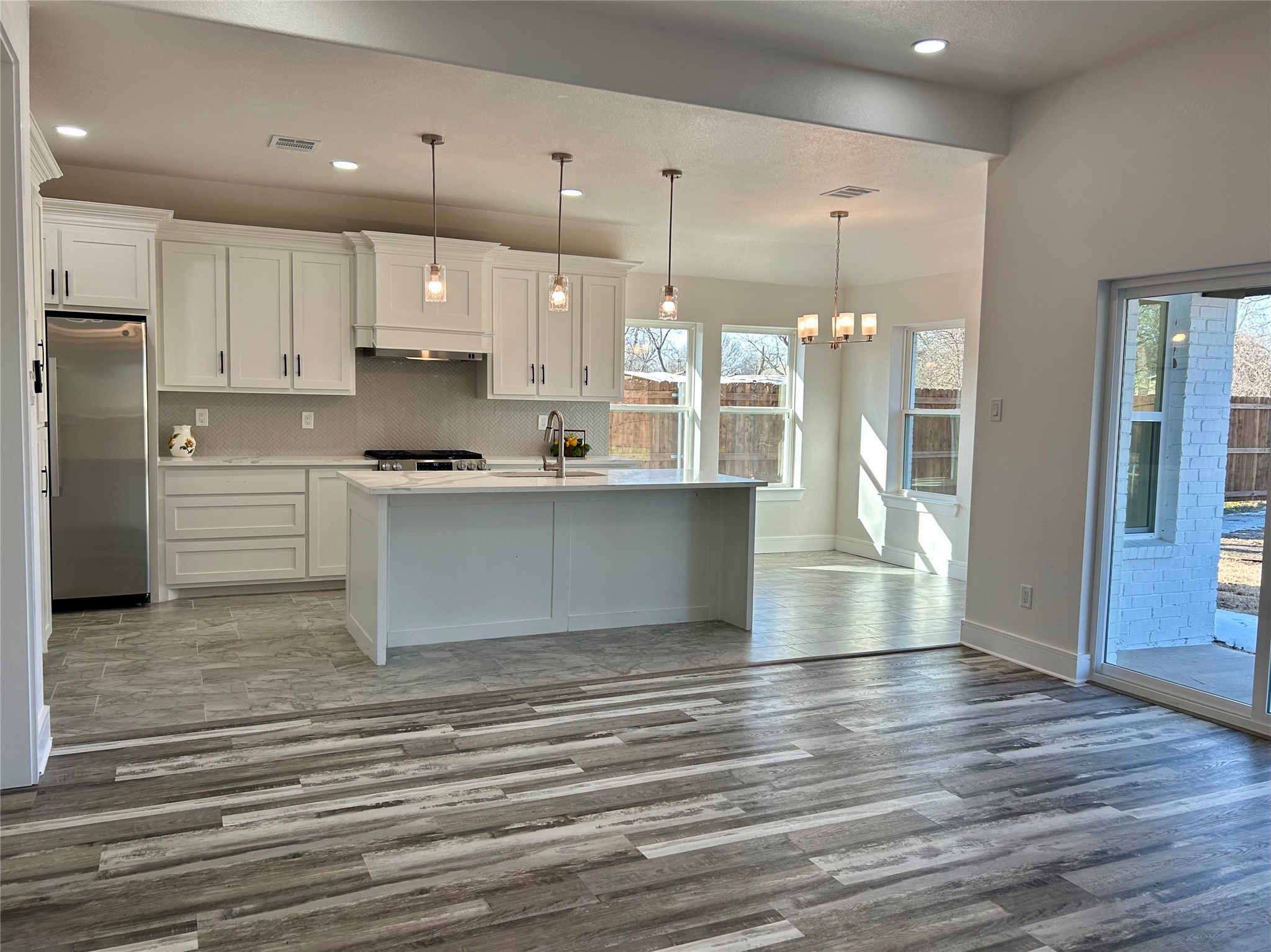 802 S Medora Street Terrell TX 75160