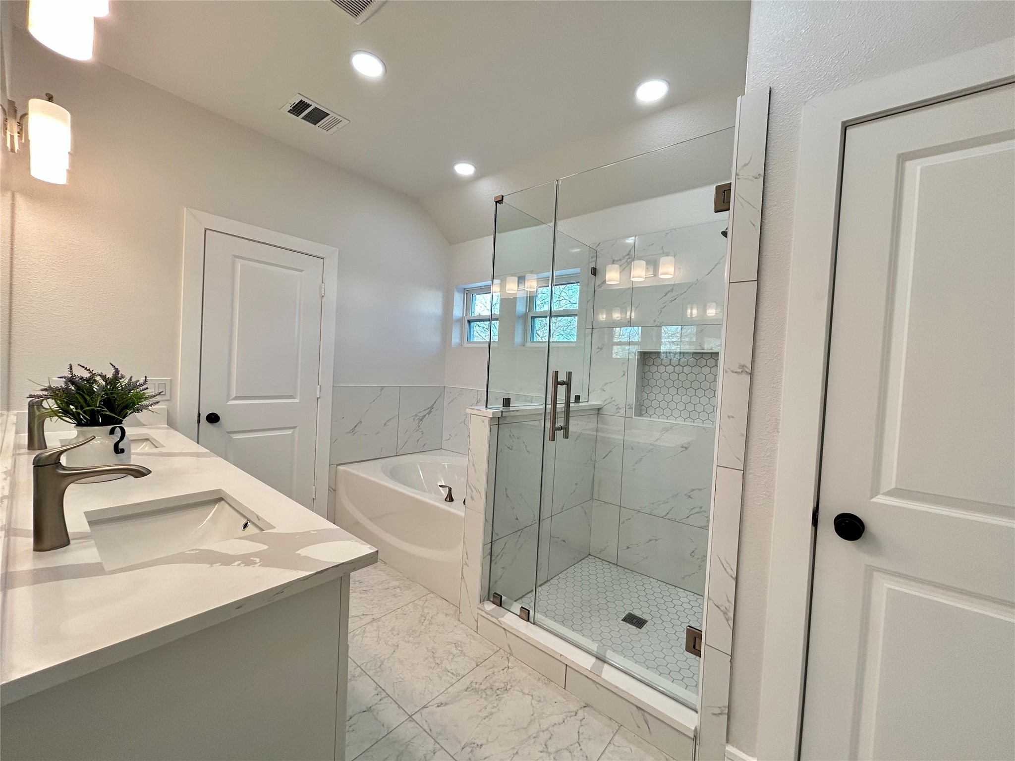 802 S Medora Street Terrell TX 75160