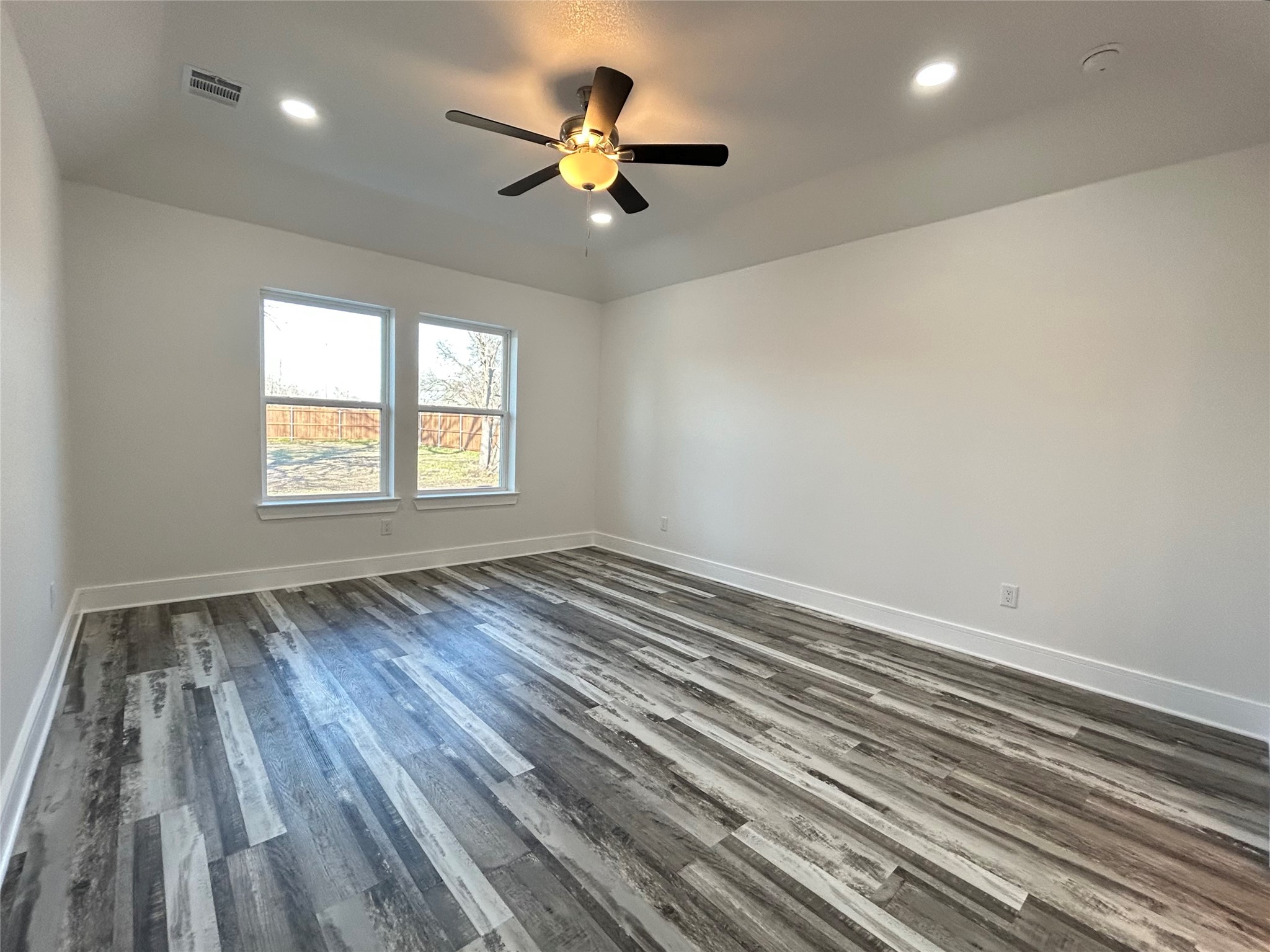 802 S Medora Street Terrell TX 75160