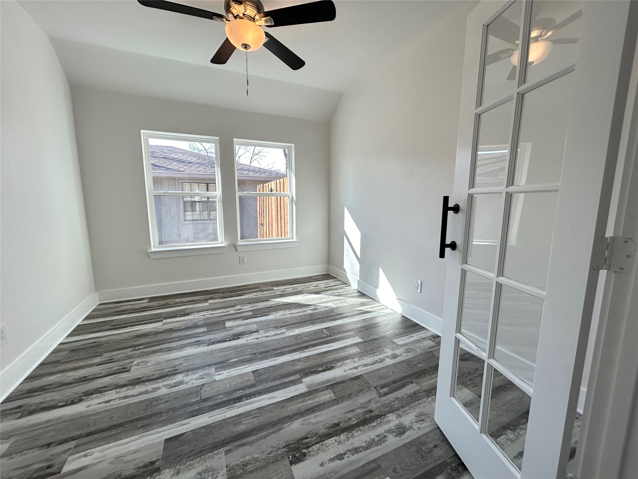 802 S Medora Street Terrell TX 75160