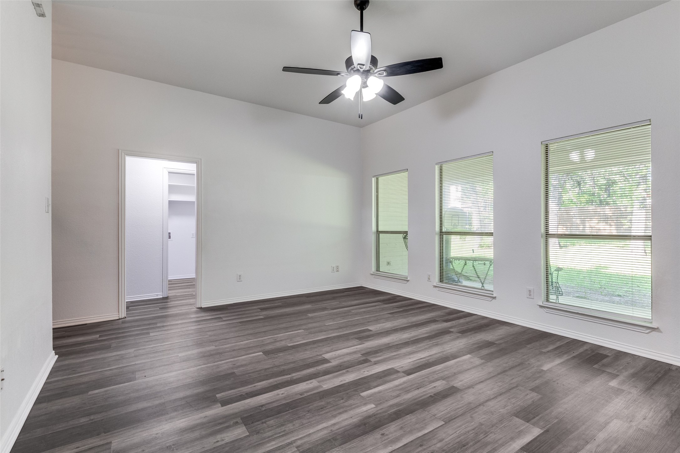 741 Oak Park Drive Azle TX 76020