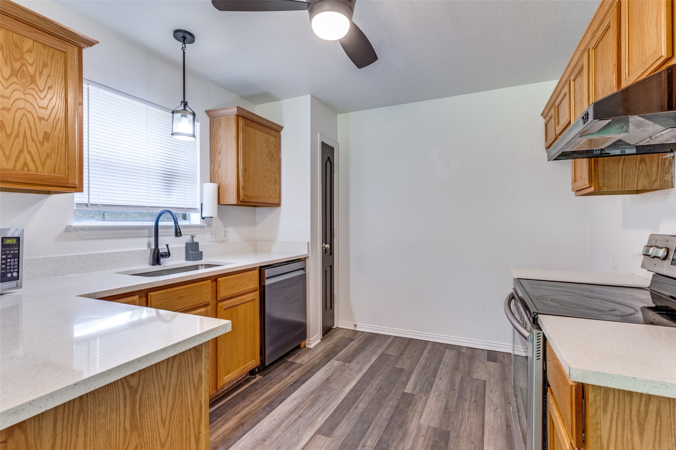 741 Oak Park Drive Azle TX 76020