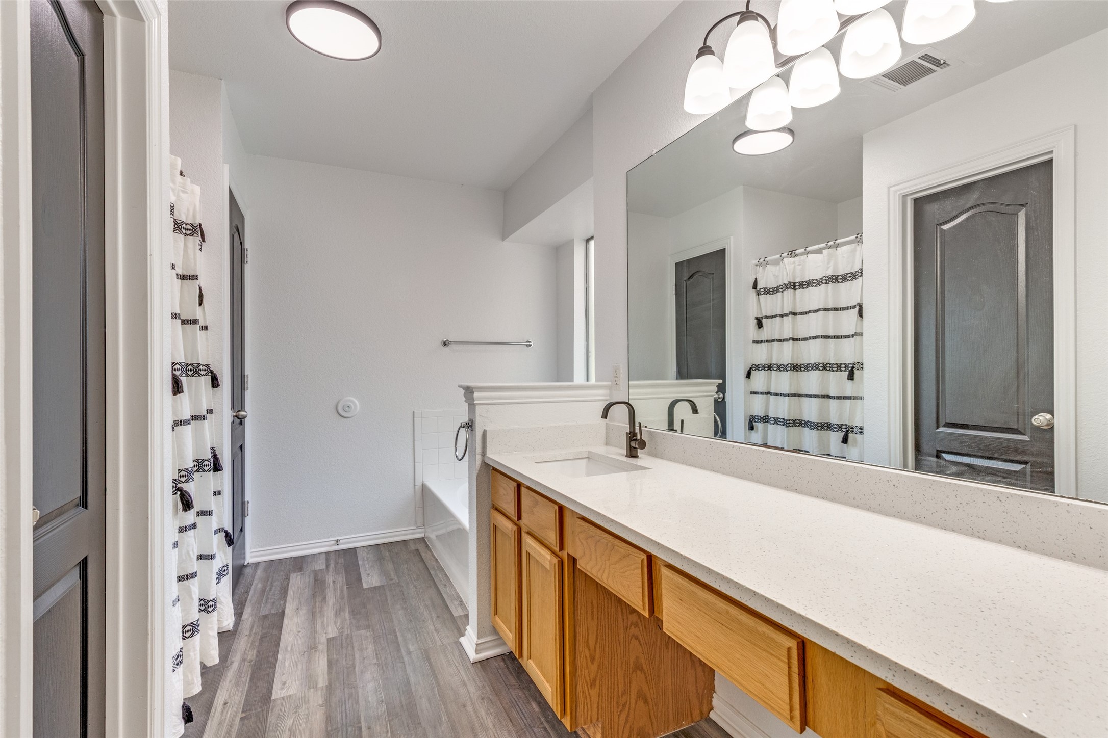 741 Oak Park Drive Azle TX 76020