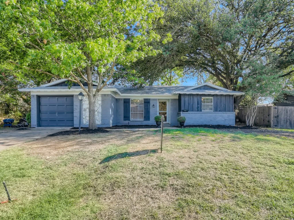 1922 Muret Street Irving TX 75062