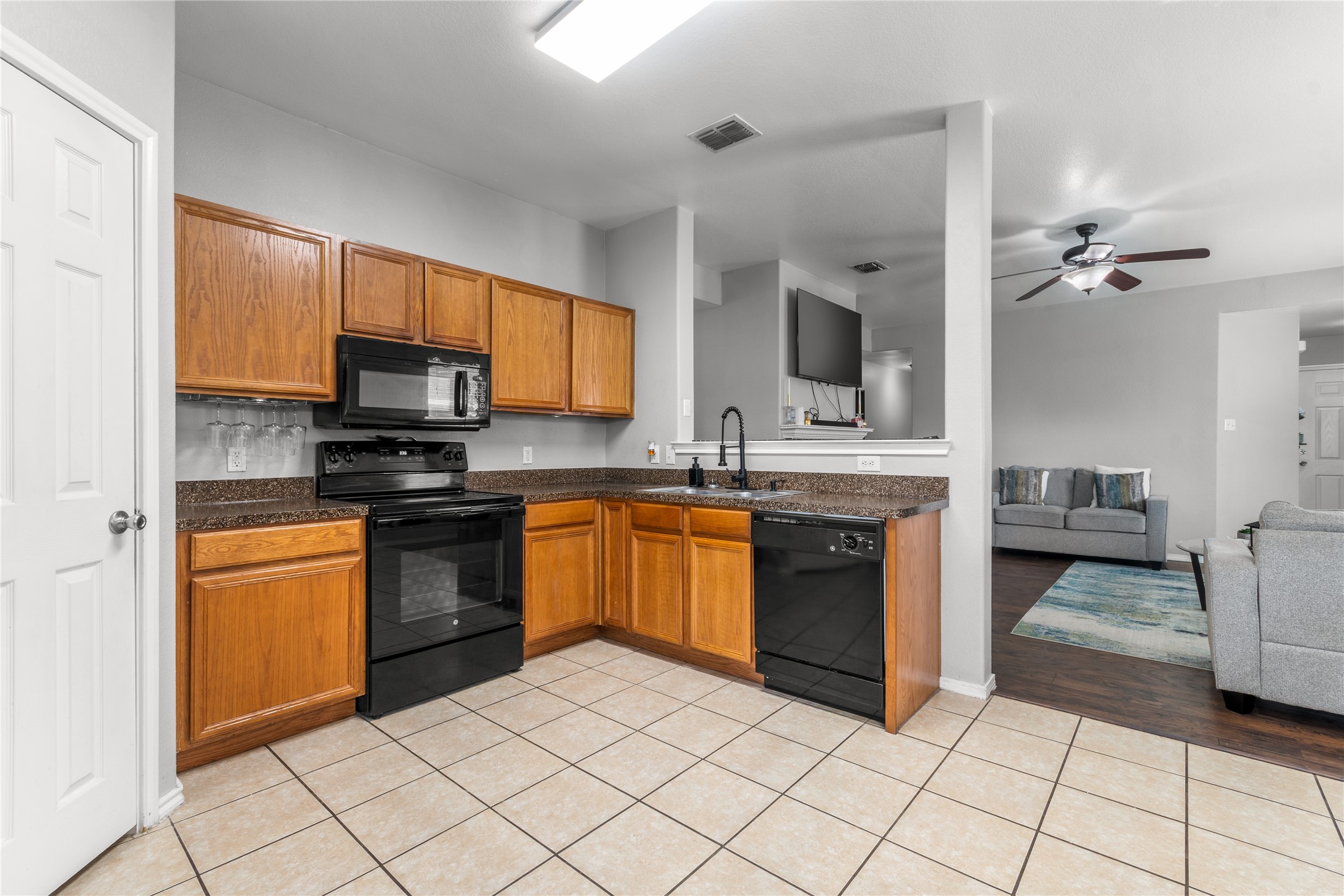 1225 Glencoe Drive Glenn Heights TX 75154