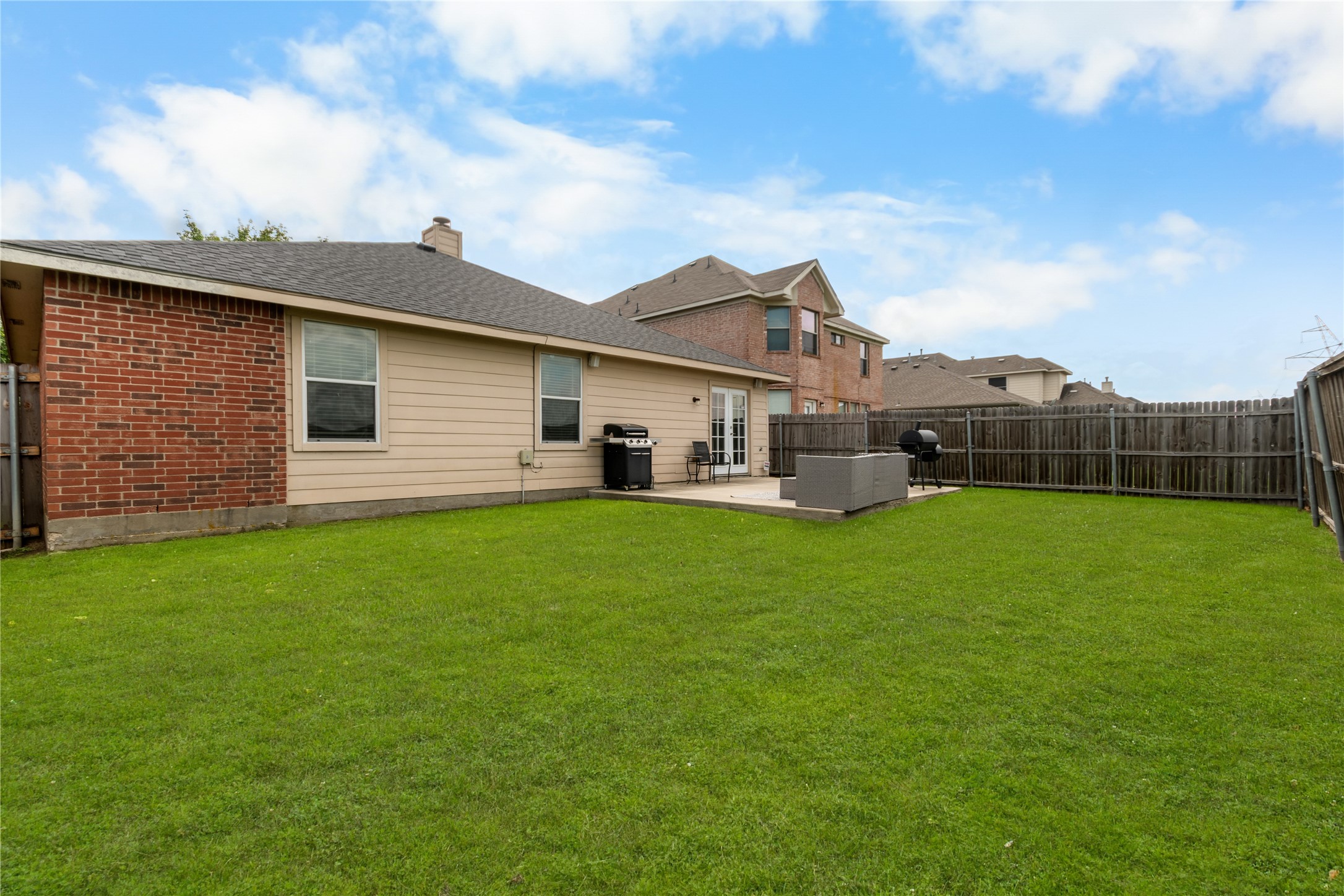 1225 Glencoe Drive Glenn Heights TX 75154