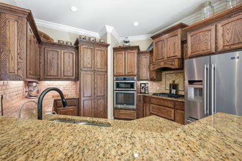 21 Lone Oak Boulevard Pottsboro TX 75076
