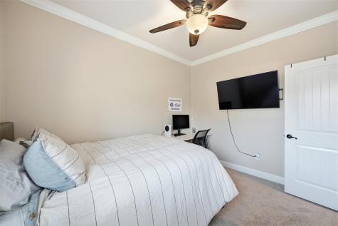 21 Lone Oak Boulevard Pottsboro TX 75076