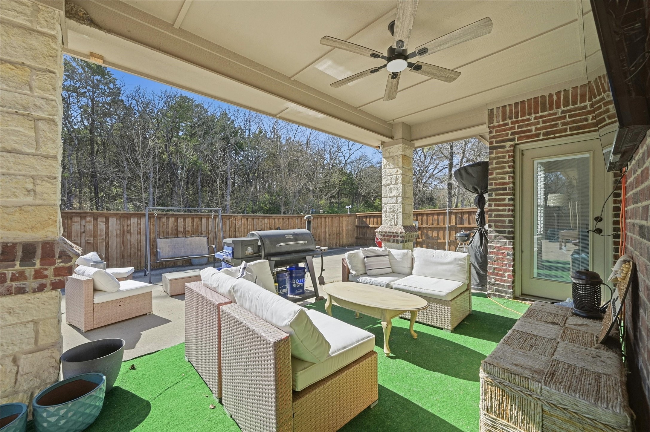 21 Lone Oak Boulevard Pottsboro TX 75076