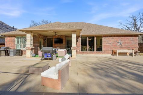 21 Lone Oak Boulevard Pottsboro TX 75076