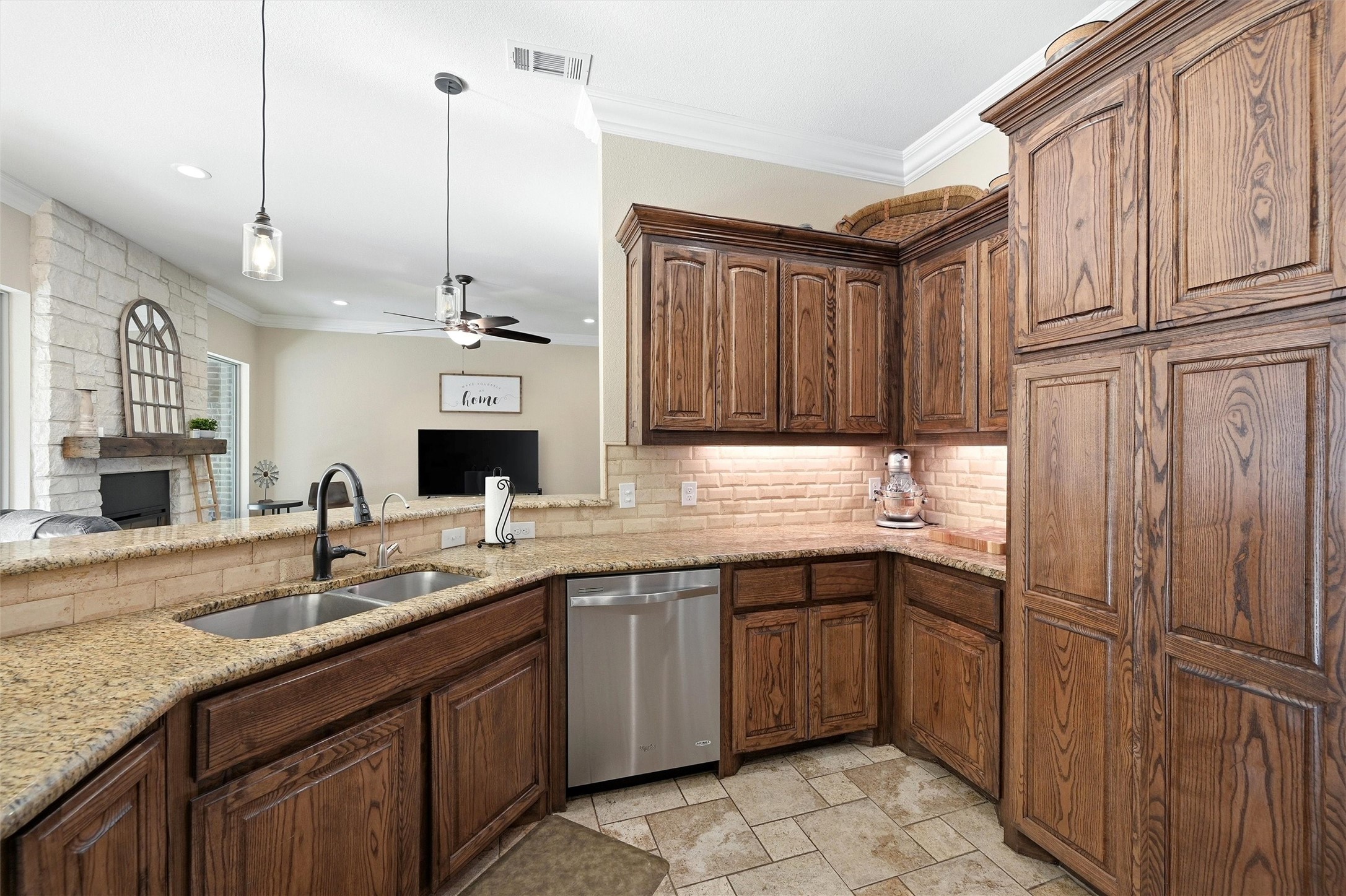 21 Lone Oak Boulevard Pottsboro TX 75076