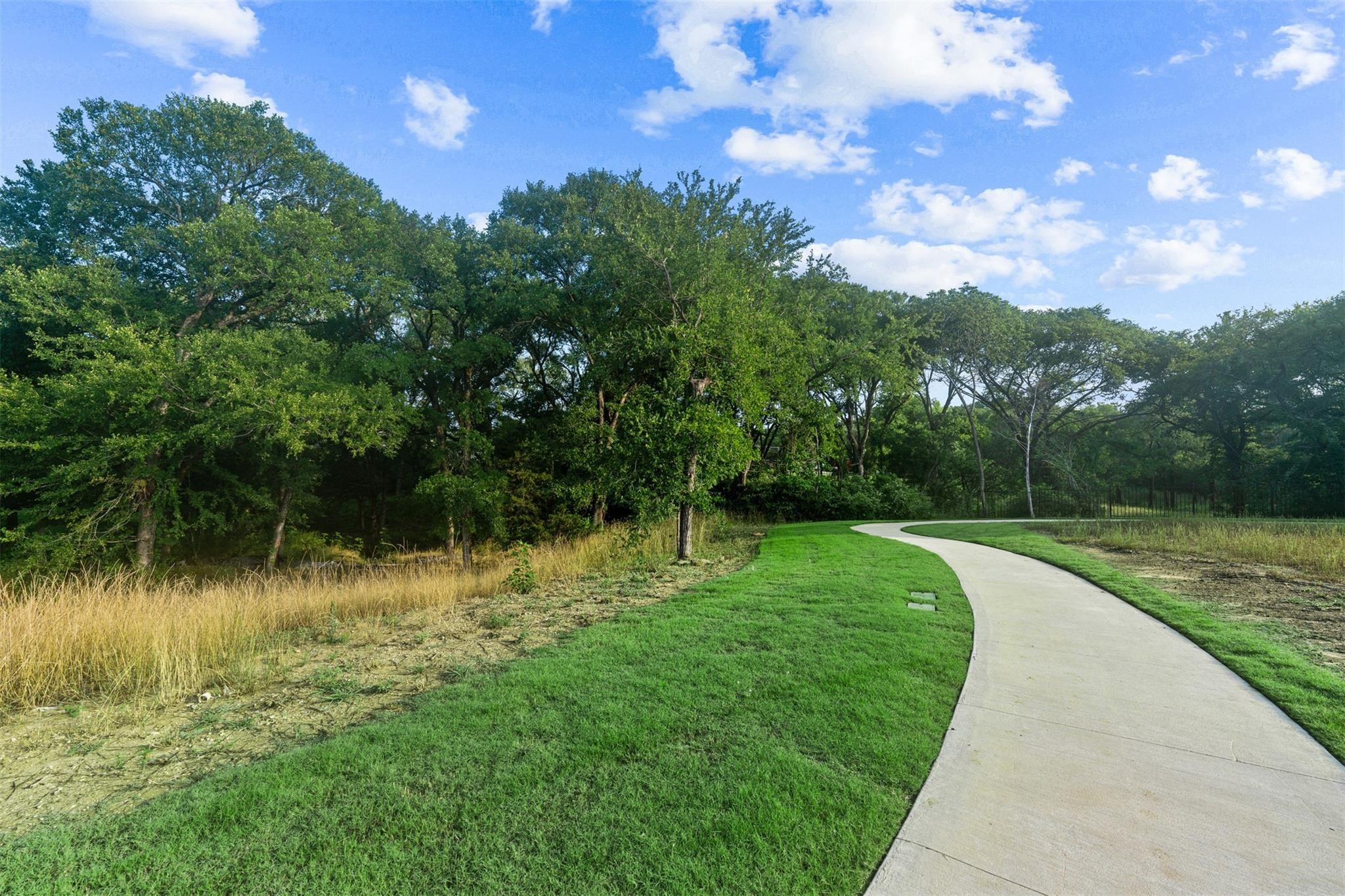 1136 Aragon Trail Mesquite TX 75149