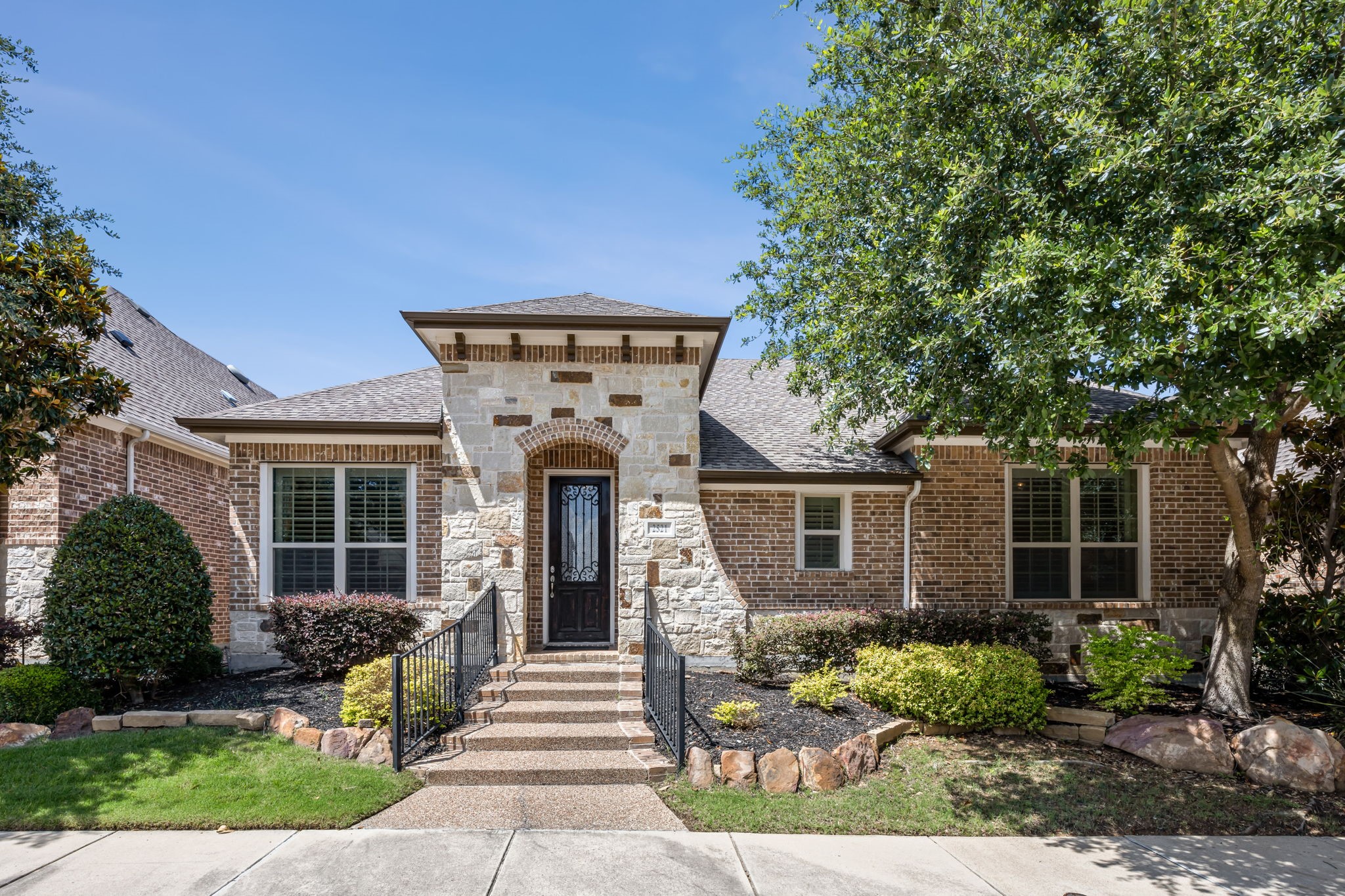 2521 Sir Alexander Lane Lewisville TX 75056