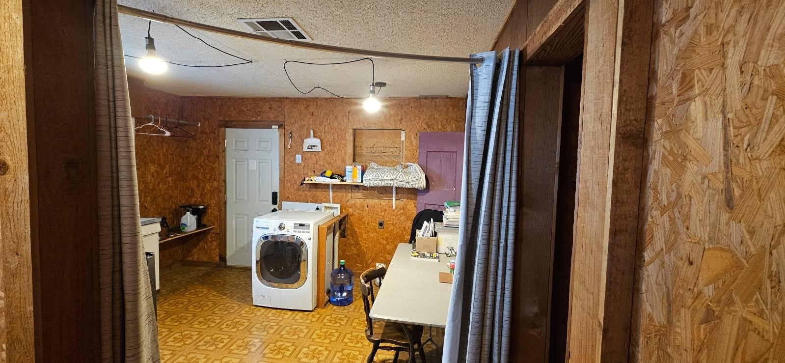 604 W 11th Street Quanah TX 79252