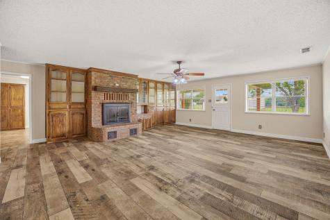 621 County Road 484 Stephenville TX 76401
