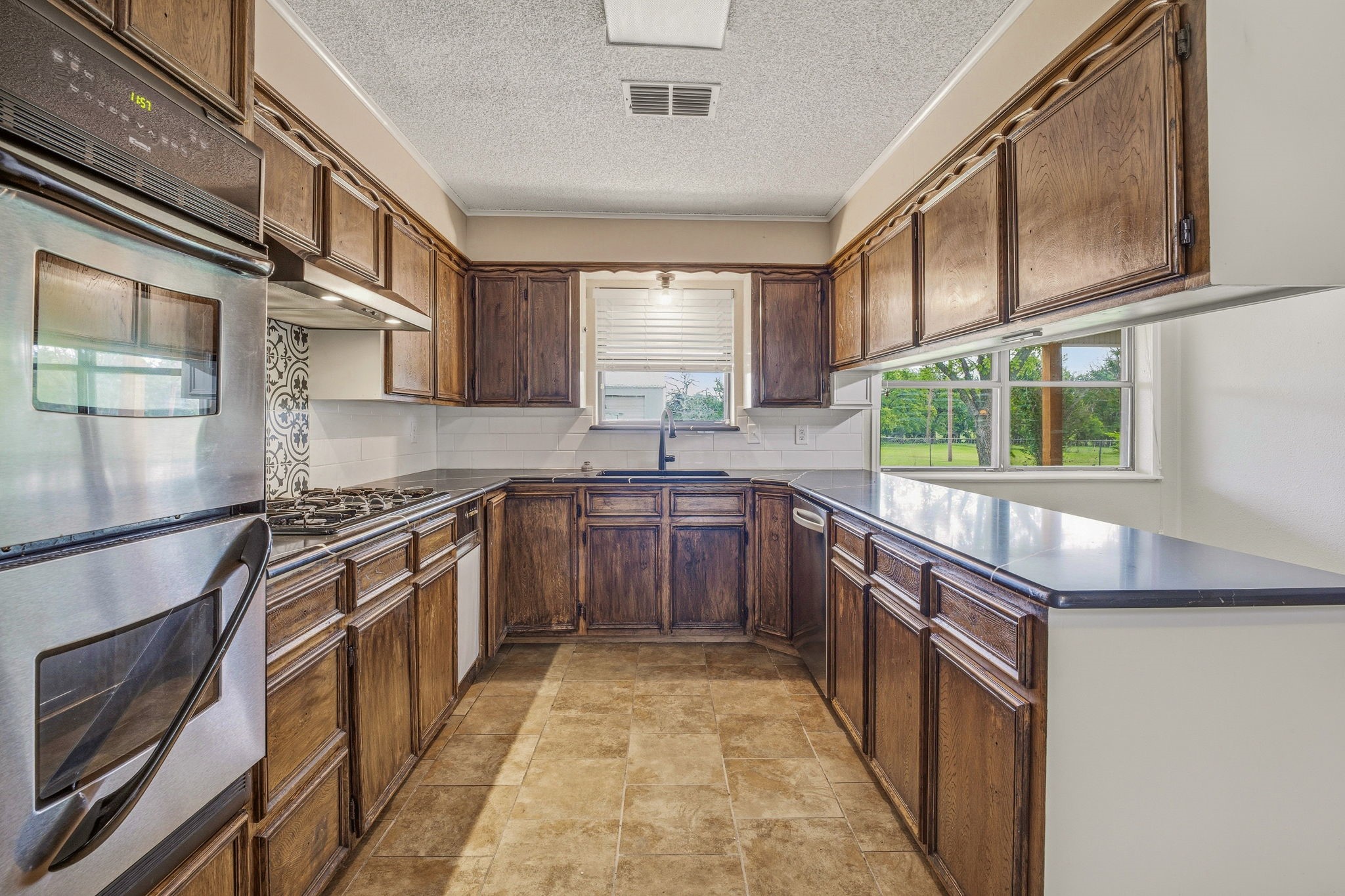 621 County Road 484 Stephenville TX 76401
