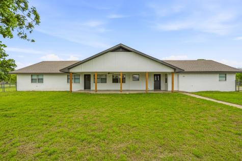 621 County Road 484 Stephenville TX 76401