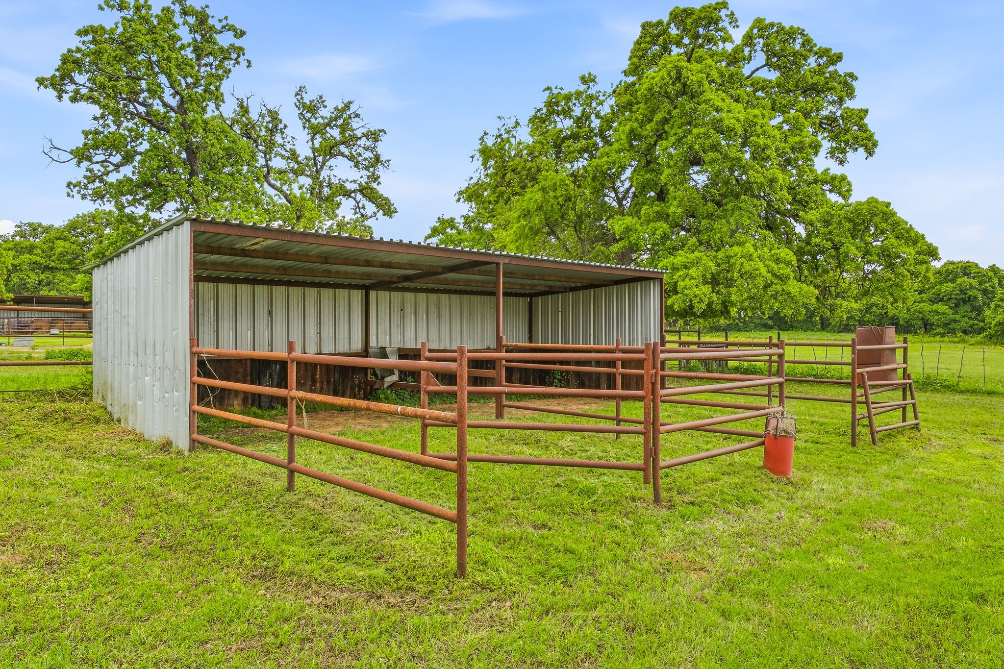 621 County Road 484 Stephenville TX 76401