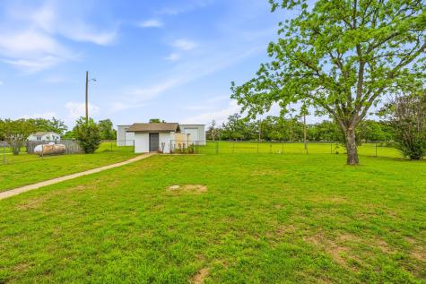 621 County Road 484 Stephenville TX 76401