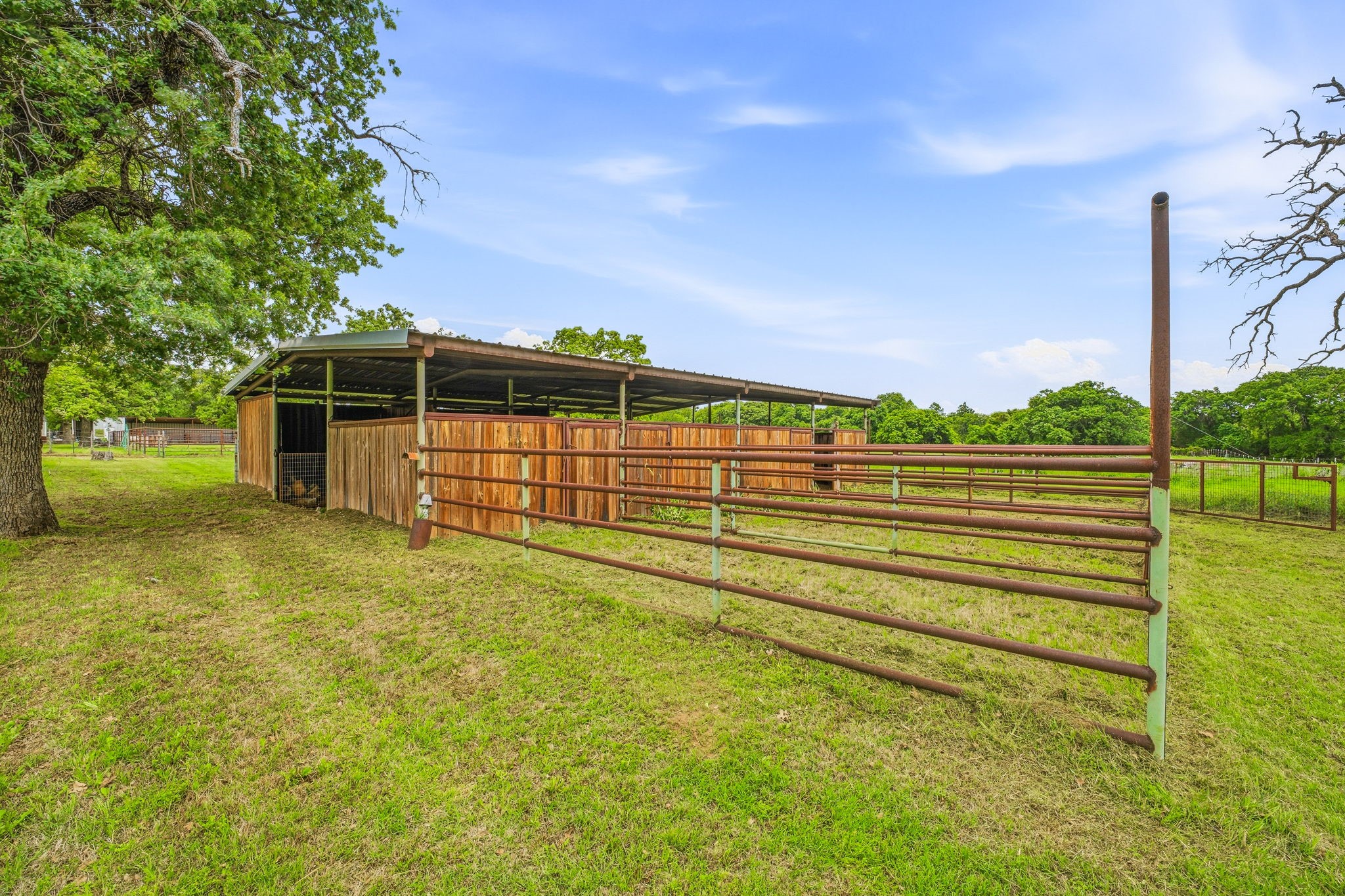 621 County Road 484 Stephenville TX 76401