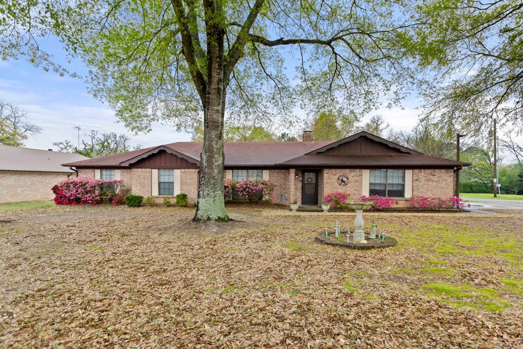 152 County Road 2436 Mineola TX 75773