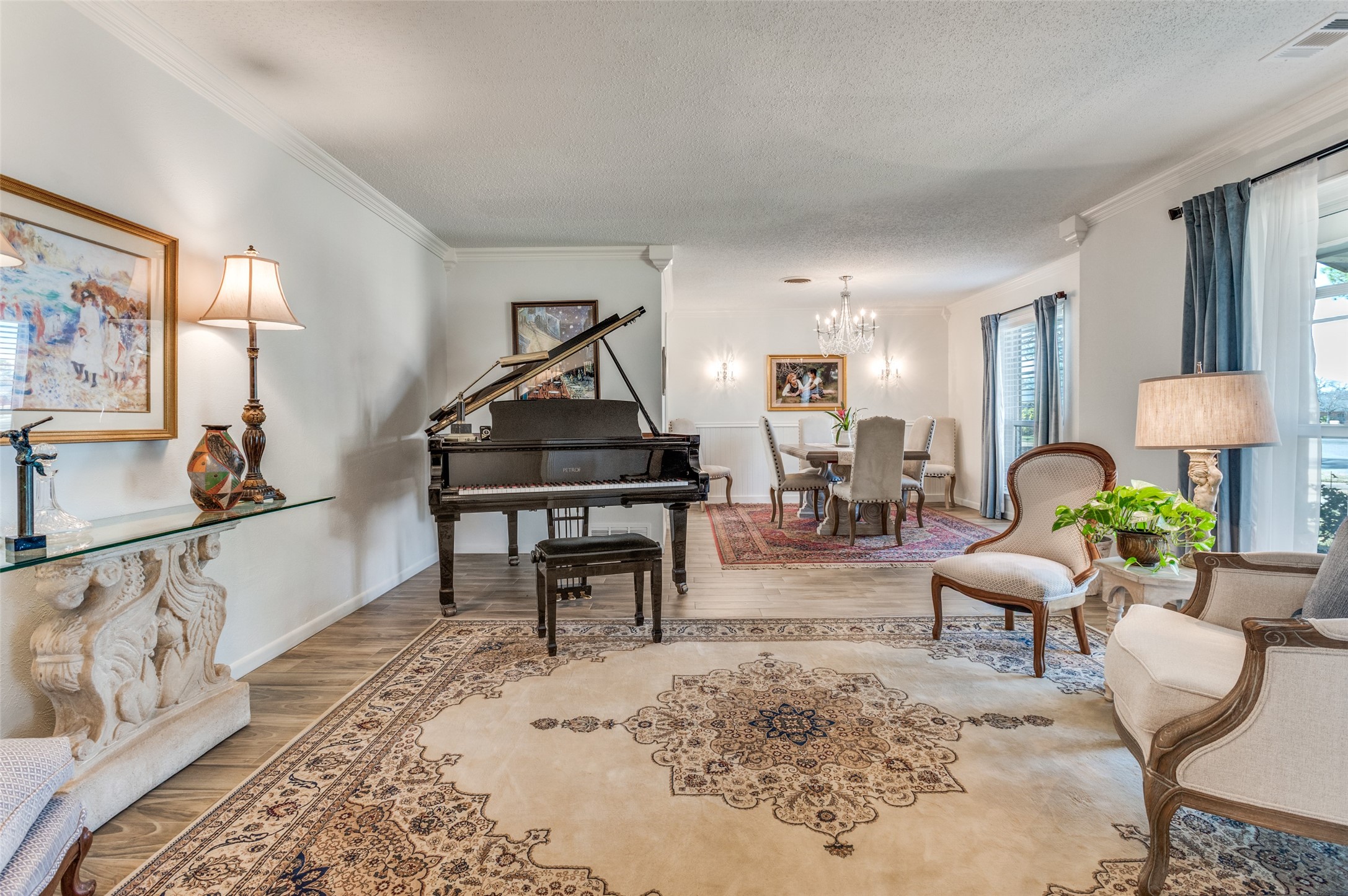 1710 N Dickerson Pantego TX 76013