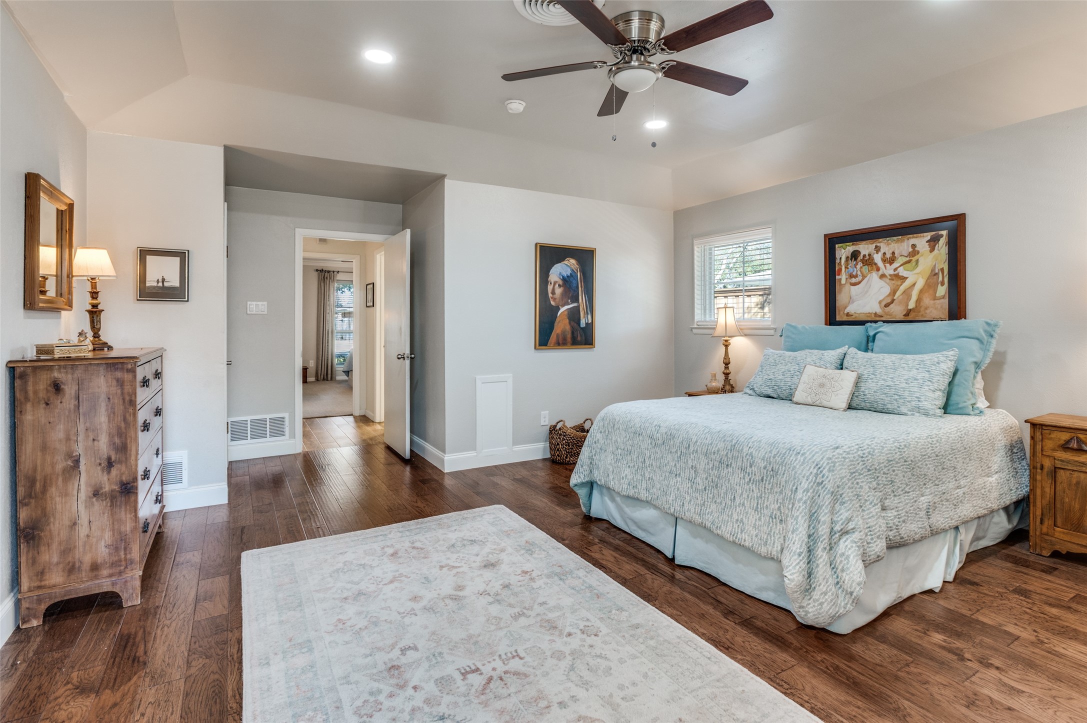 1710 N Dickerson Pantego TX 76013