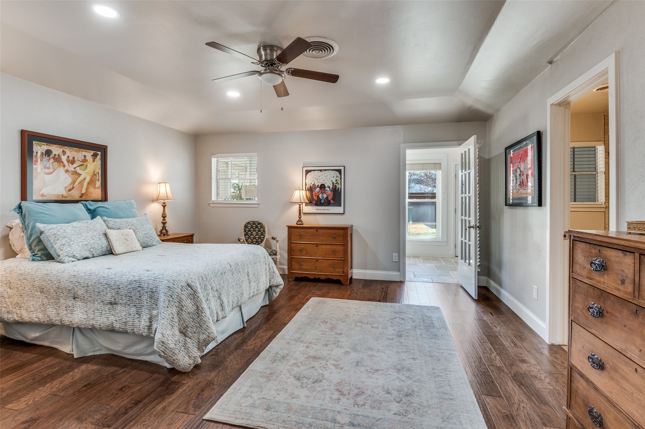 1710 N Dickerson Pantego TX 76013