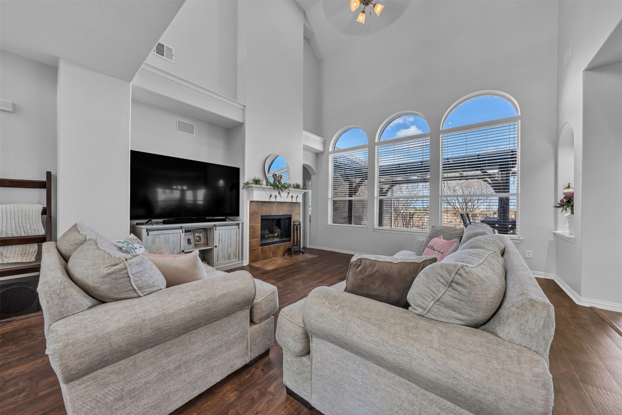 943 Mimosa Court Burleson TX 76028