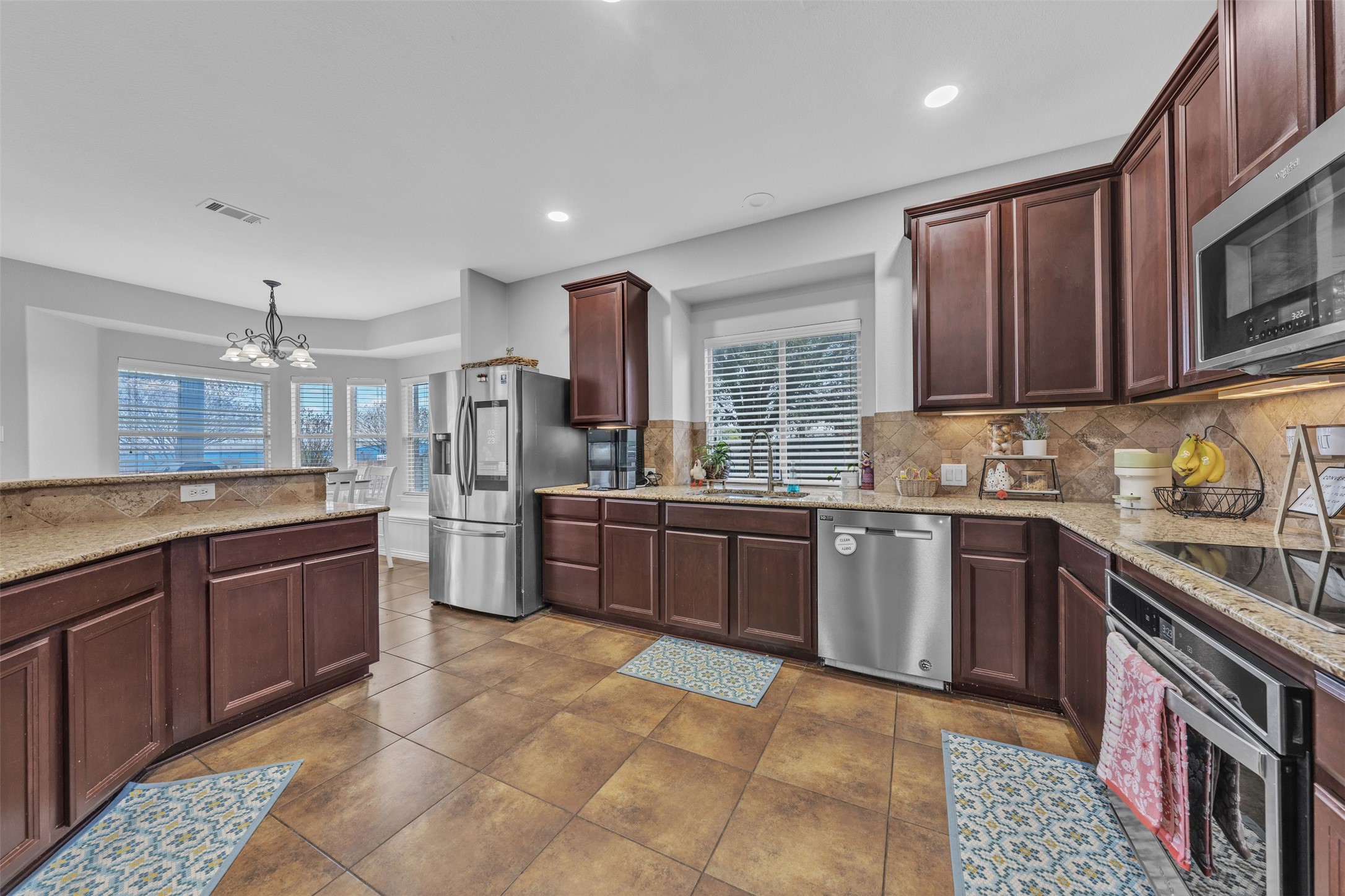 943 Mimosa Court Burleson TX 76028