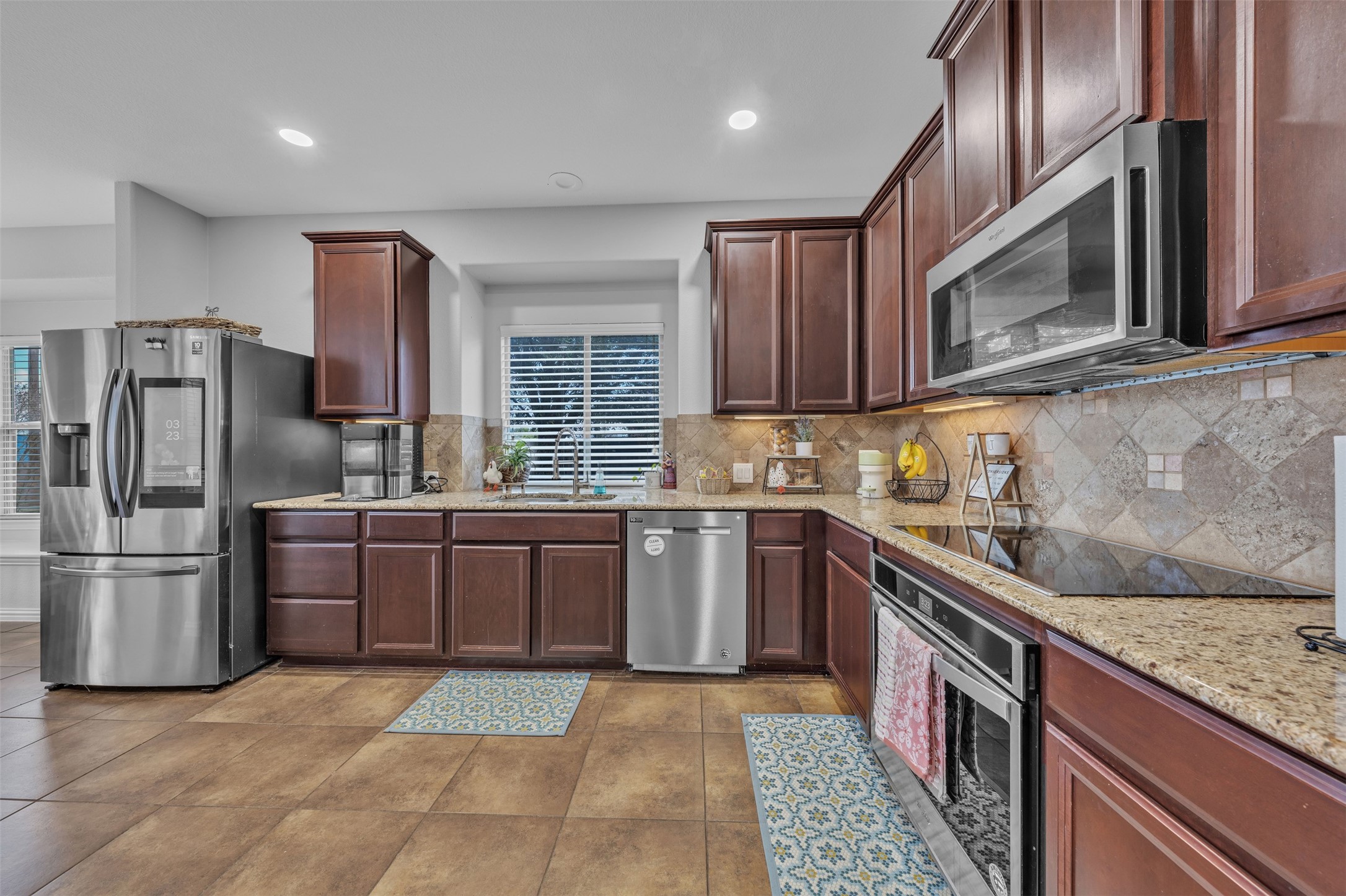 943 Mimosa Court Burleson TX 76028