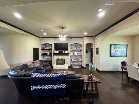 8228 Preserve Oaks Drive Burleson TX 76028