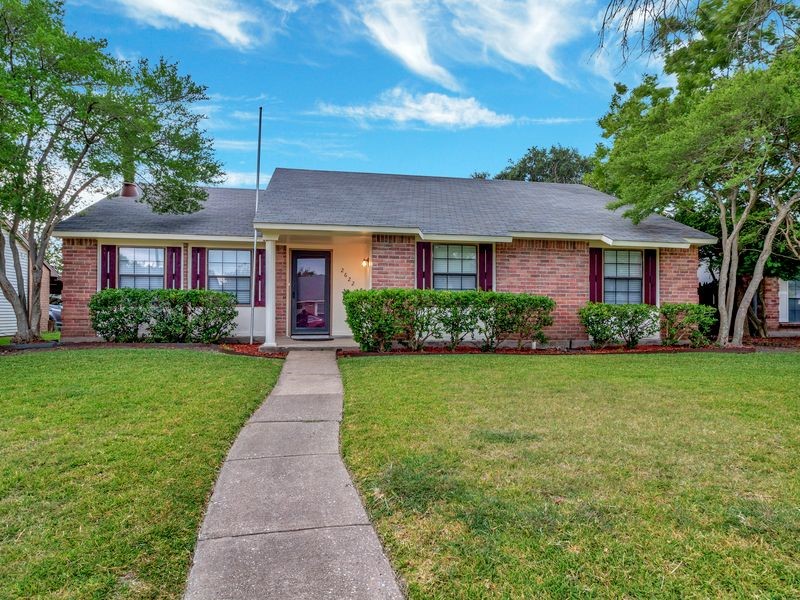 2622 Poplar Trail Garland TX 75042