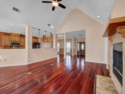 1904 Loblolly Lane Lufkin TX 75904