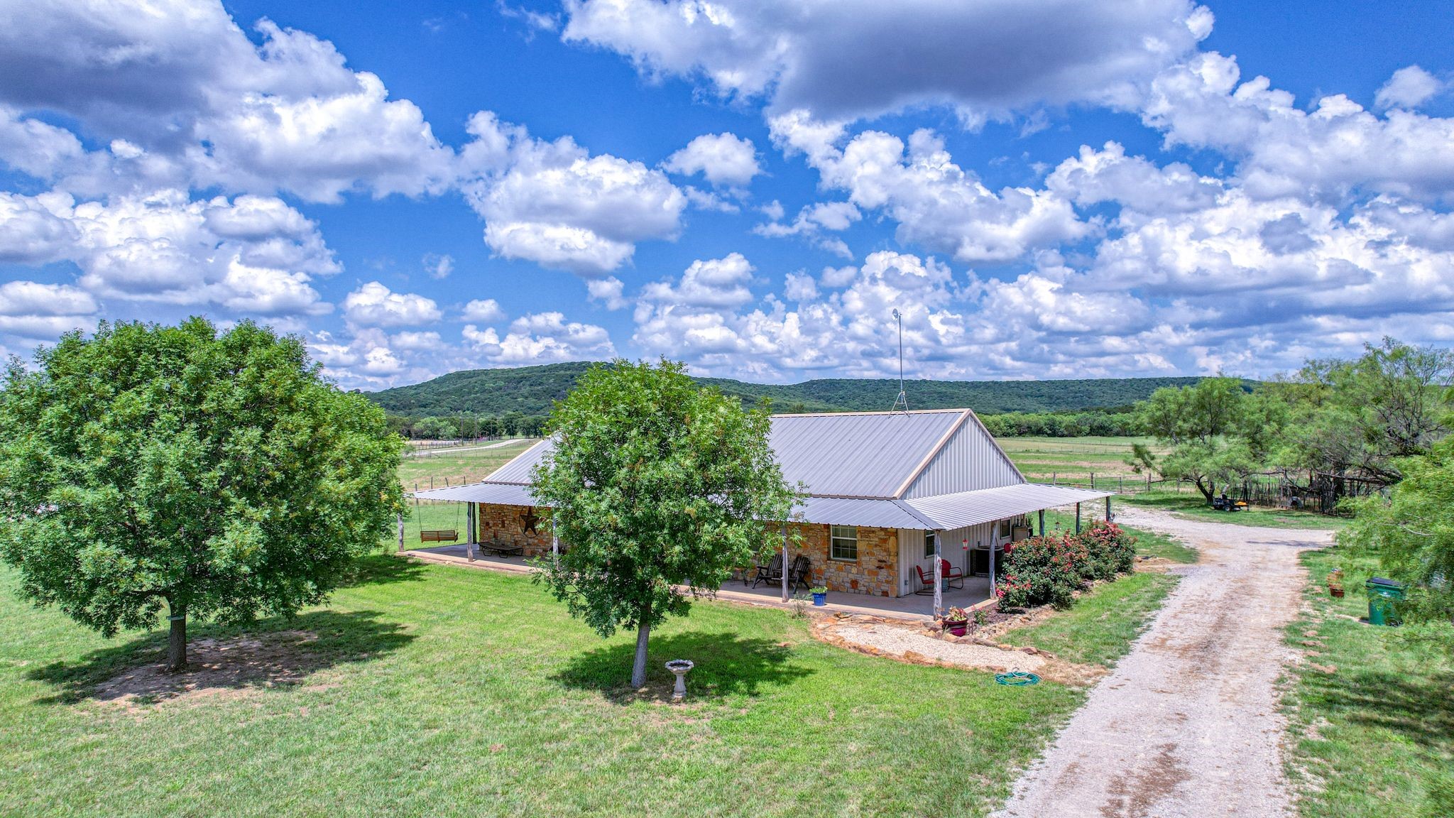 530 N Wilson Palo Pinto TX 76484