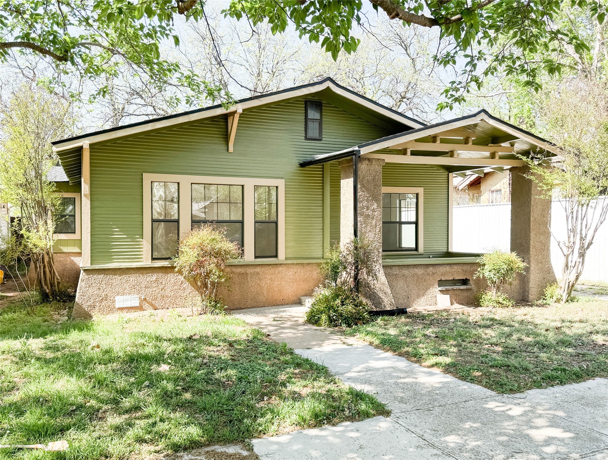 904 W 7th Street Cisco TX 76437