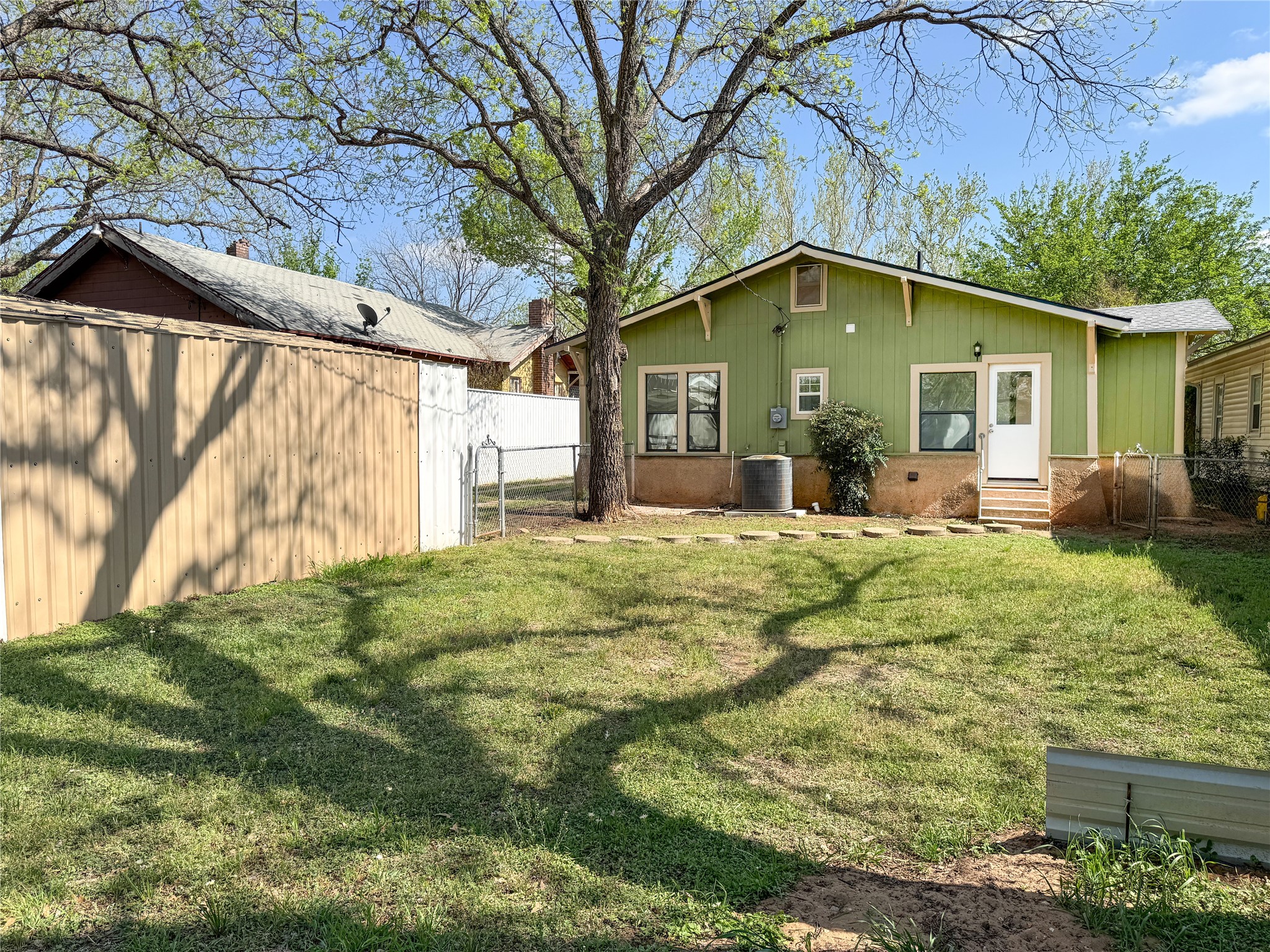 904 W 7th Street Cisco TX 76437