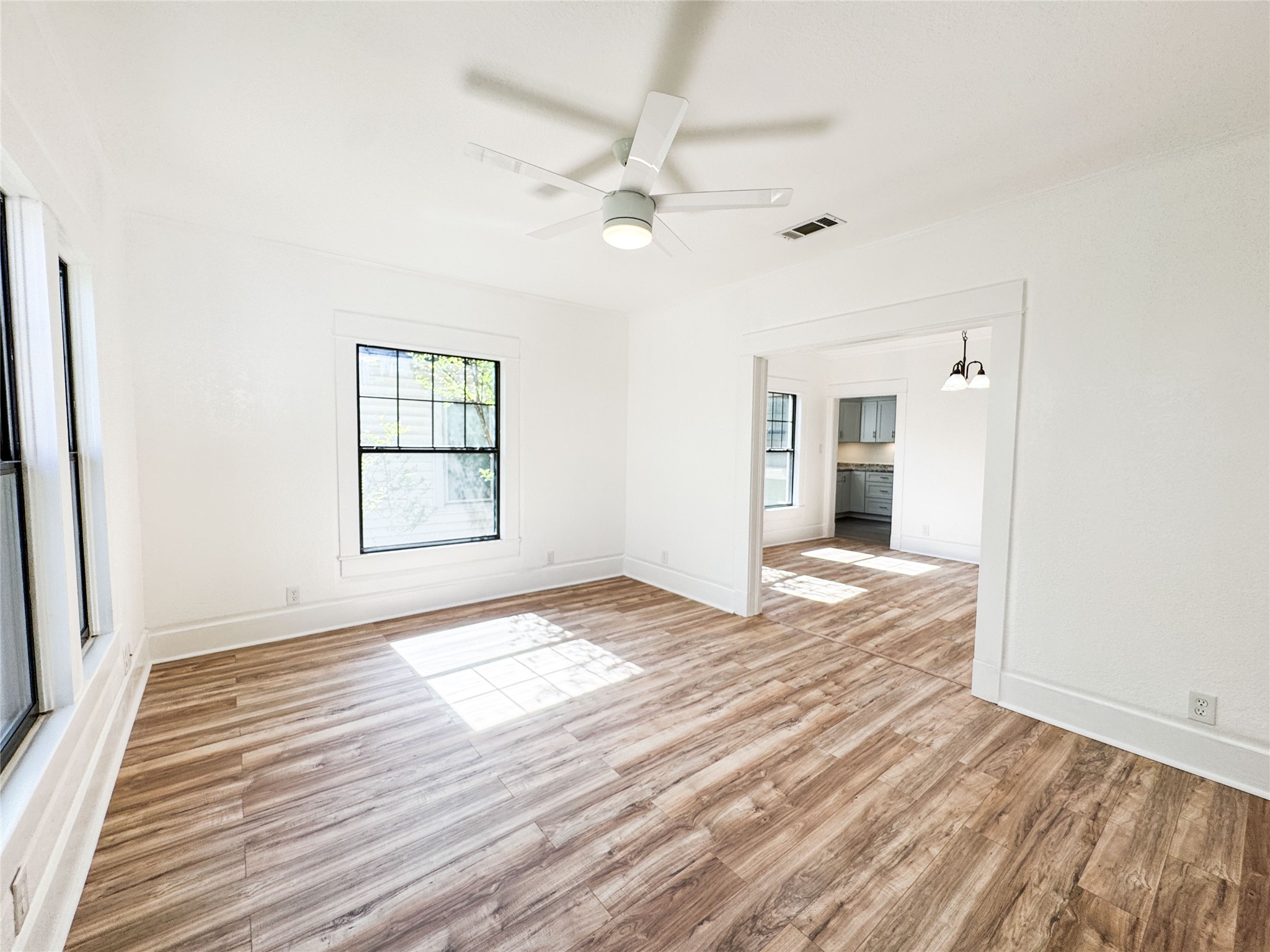 904 W 7th Street Cisco TX 76437